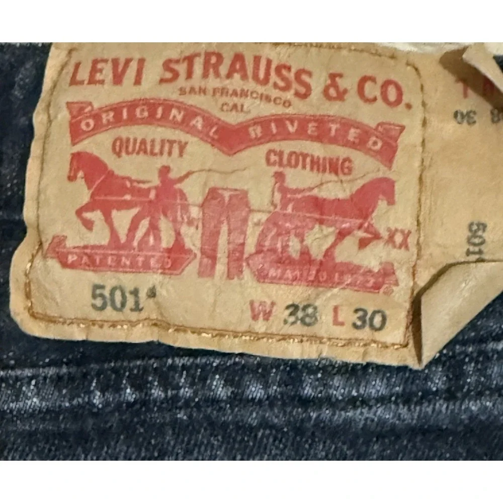 Levi's 501 Jeans Mens Size 38X30 Actual  38x26 Black‎ Distressed Skater